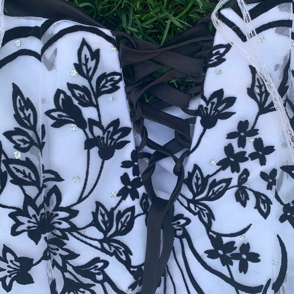 Jessica prom/wedding/party/grad/event dress - Picture 9 of 10